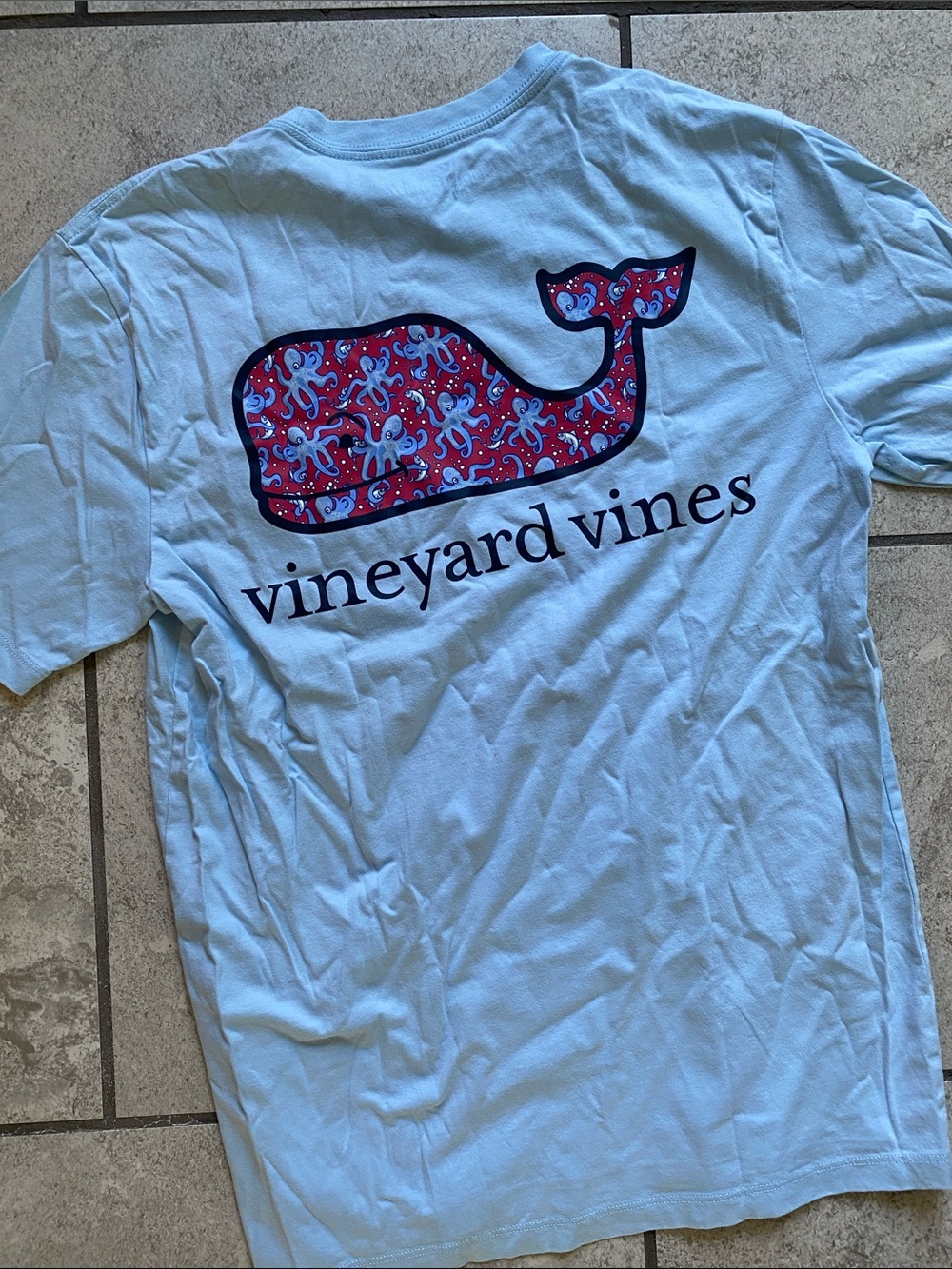 Vineyard Vines Light Blue Tee with Red Octopus Patterned Whale